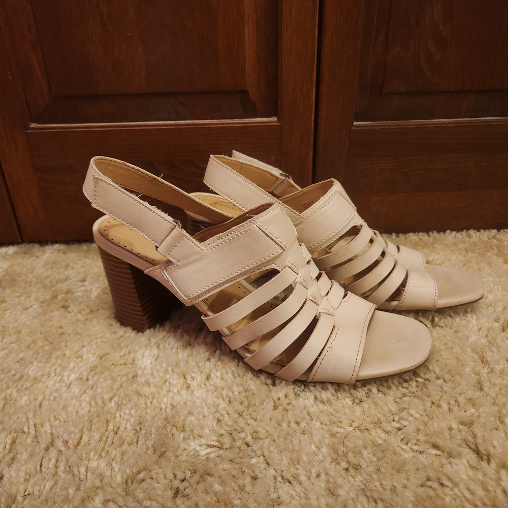 Adrienne Vittadini Cream Block Heel Sandals